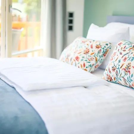 Pipacs Es Buborek アパート