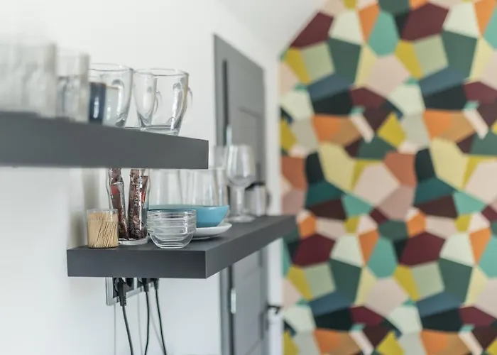 Pipacs Es Buborek בלטונודבארי