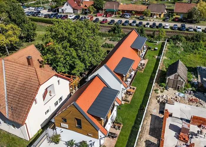 Apartament Pipacs Es Buborek